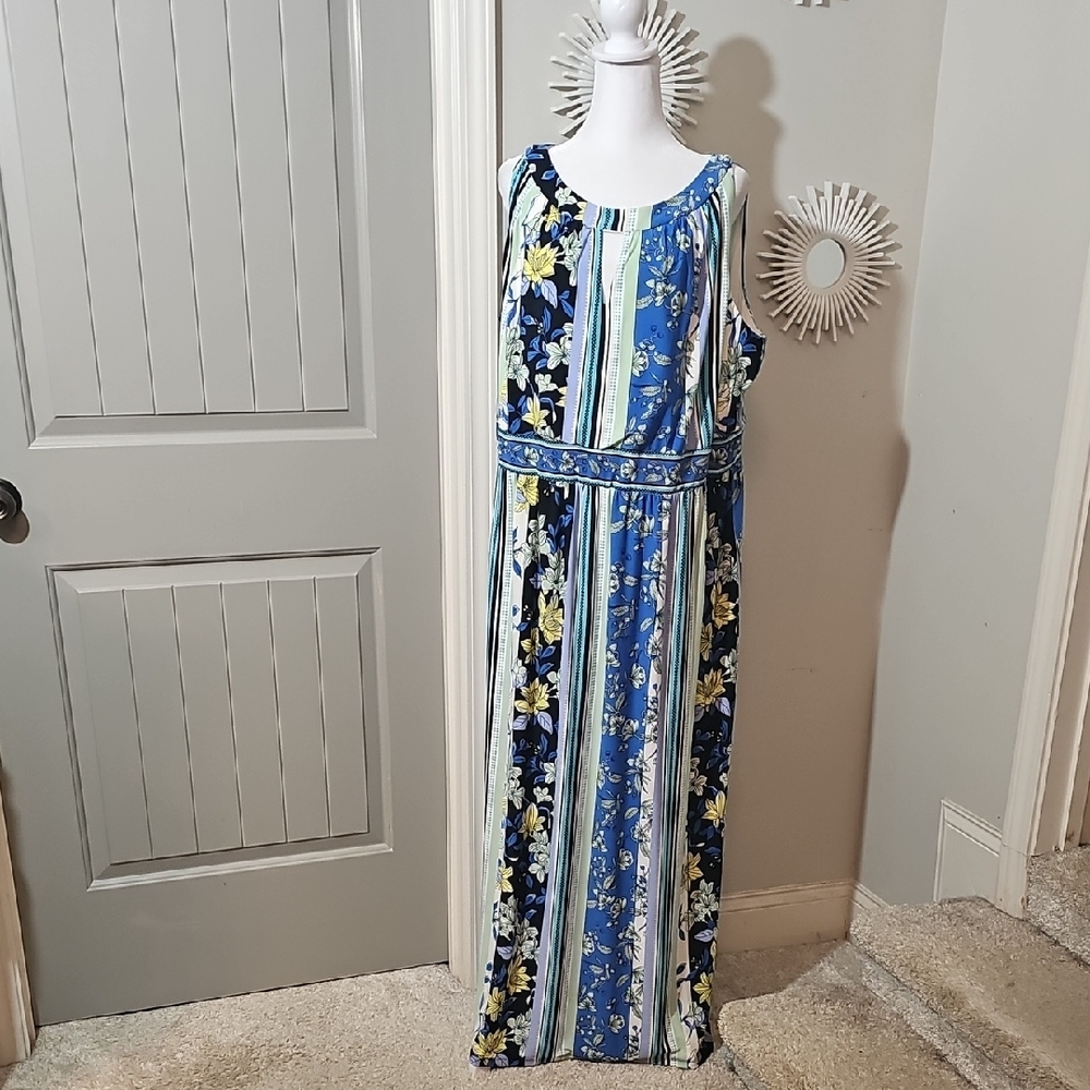 London Times Blue and White Dress